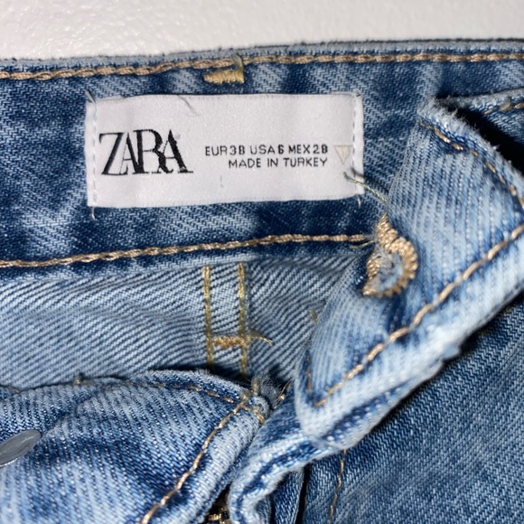 flared dark blue ZARA jeans - Picture 3 of 3
